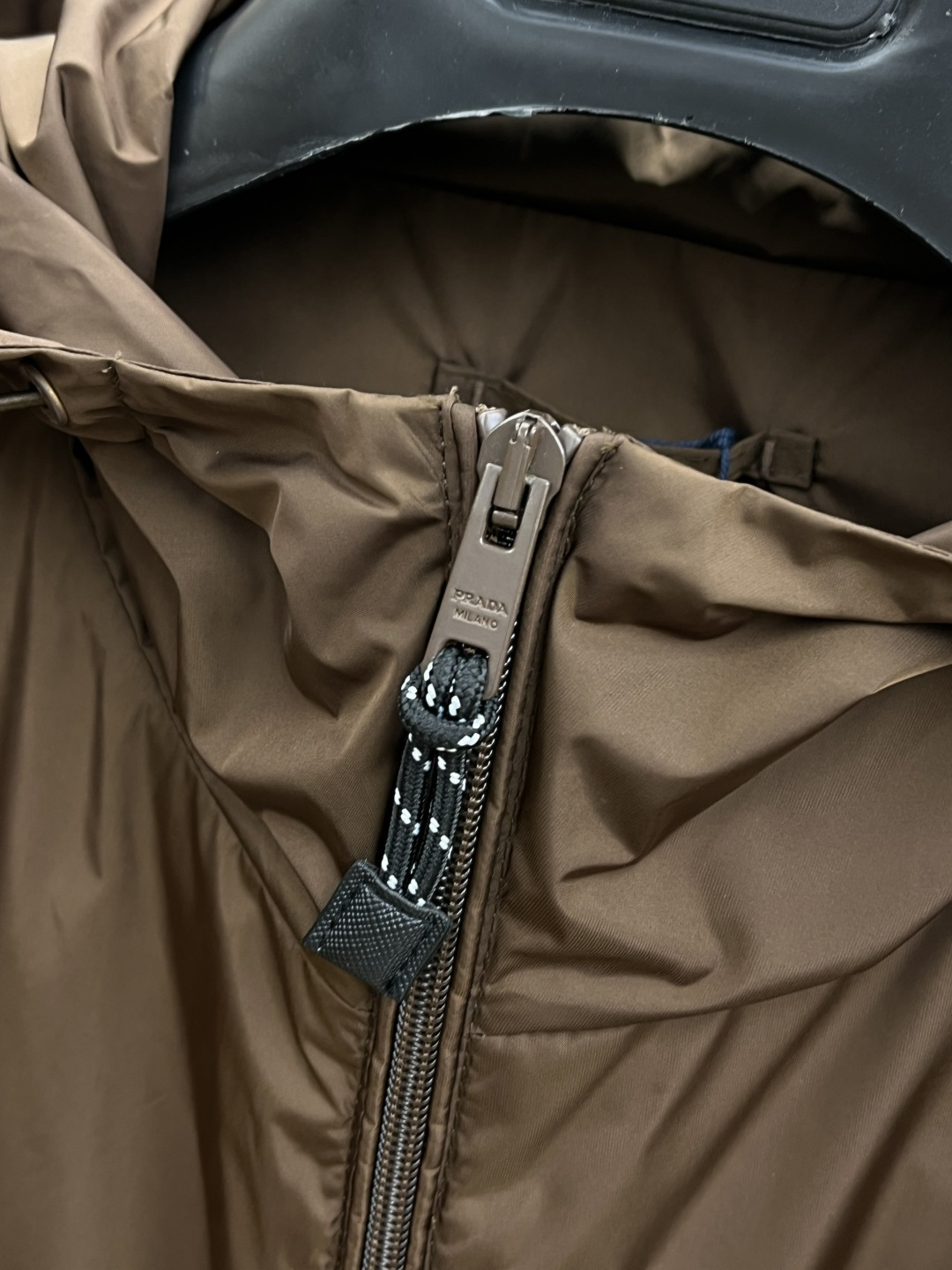 早春款 PD 🔥🔥高级定制 2026早春系列，最新时尚连帽夹克马甲坎肩.处处细节显工艺足够的高级 结构性