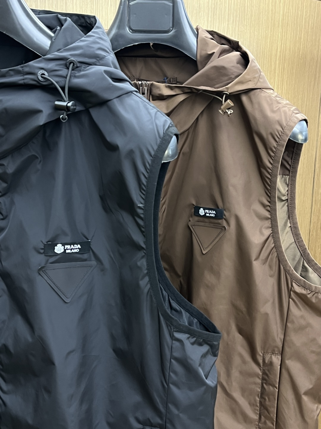 早春款 PD 🔥🔥高级定制 2026早春系列，最新时尚连帽夹克马甲坎肩.处处细节显工艺足够的高级 结构性