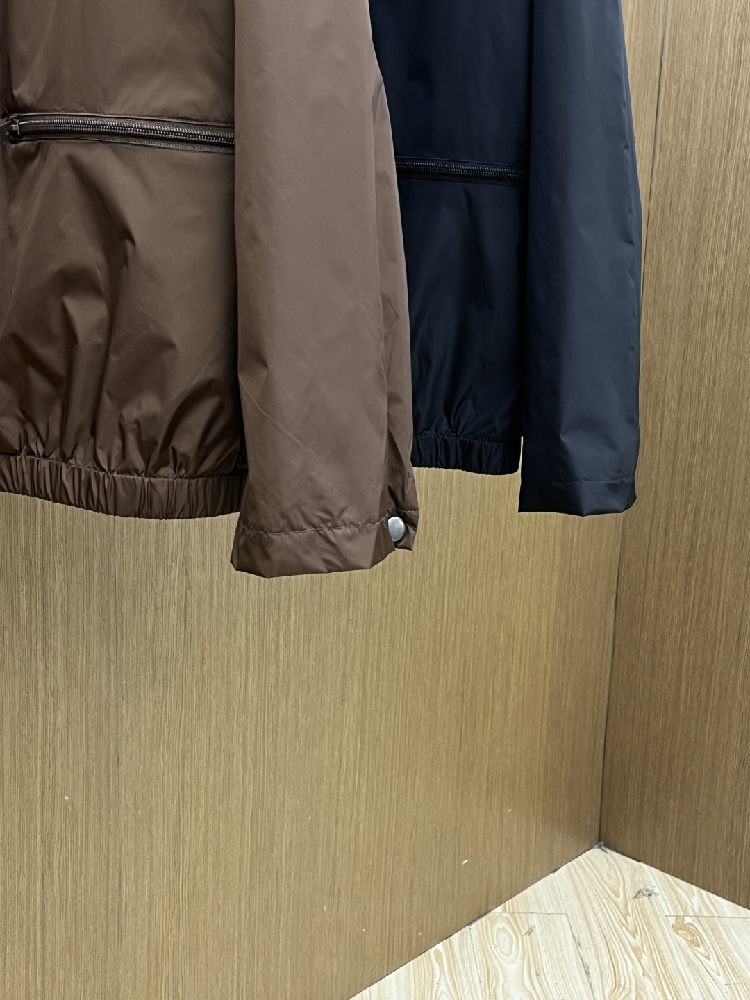 早春款 PD 🔥🔥高级定制 2026早春系列，最新时尚连帽（可收纳）夹克外套.处处细节显工艺足够的高级 