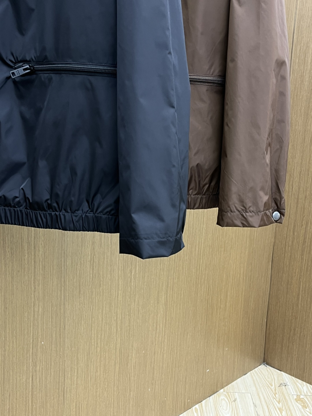 早春款 PD 🔥🔥高级定制 2026早春系列，最新时尚连帽（可收纳）夹克外套.处处细节显工艺足够的高级 