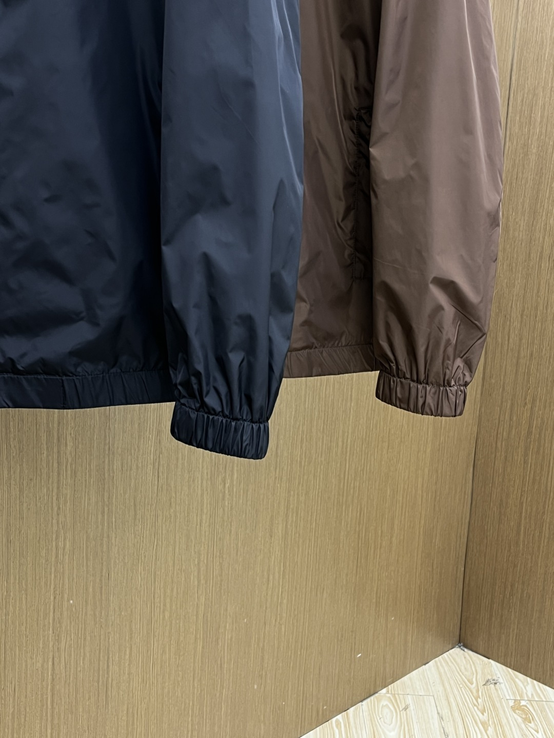 早春款 PD 🔥🔥高级定制 2026早春系列，最新时尚连帽夹克外套.处处细节显工艺足够的高级 结构性剪裁