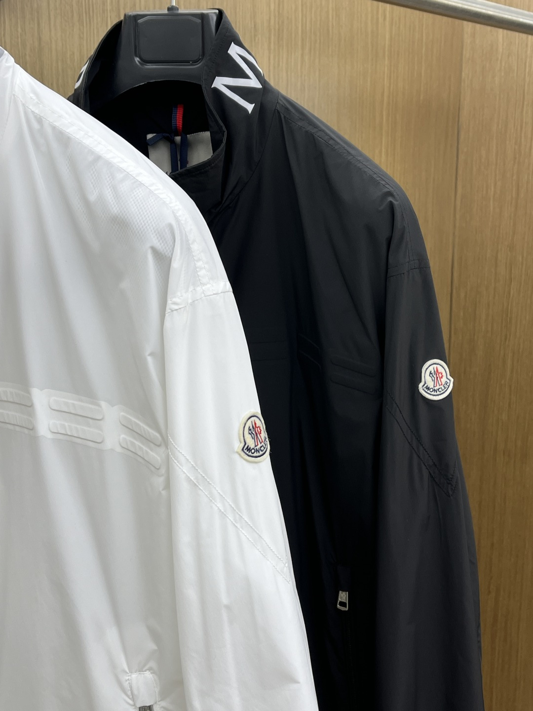 早春款 Mon 🔥🔥高级定制 2026早春系列，最新时尚立领夹克外套.处处细节显工艺足够的高级 结构性剪