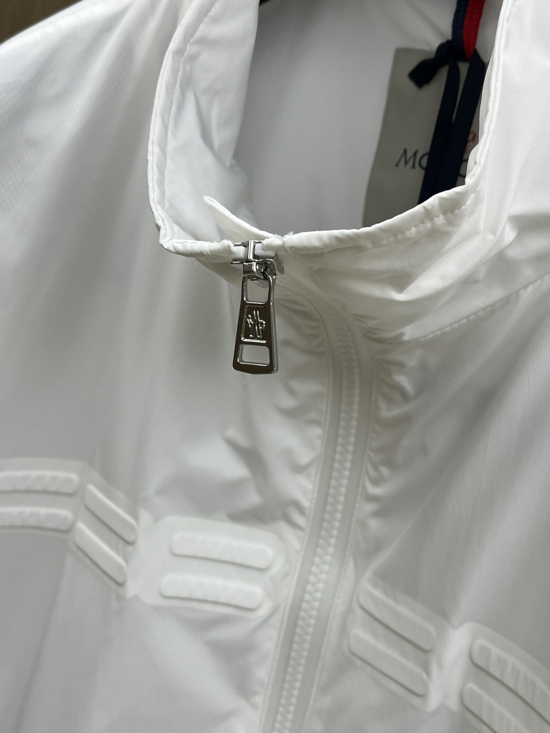 早春款 Mon 🔥🔥高级定制 2026早春系列，最新时尚立领夹克外套.处处细节显工艺足够的高级 结构性剪