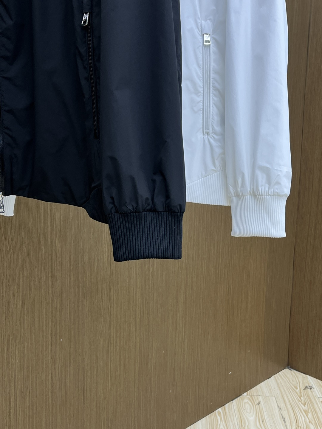 早春款 Mon 🔥🔥高级定制 2026早春系列，最新时尚立领夹克外套.处处细节显工艺足够的高级 结构性剪