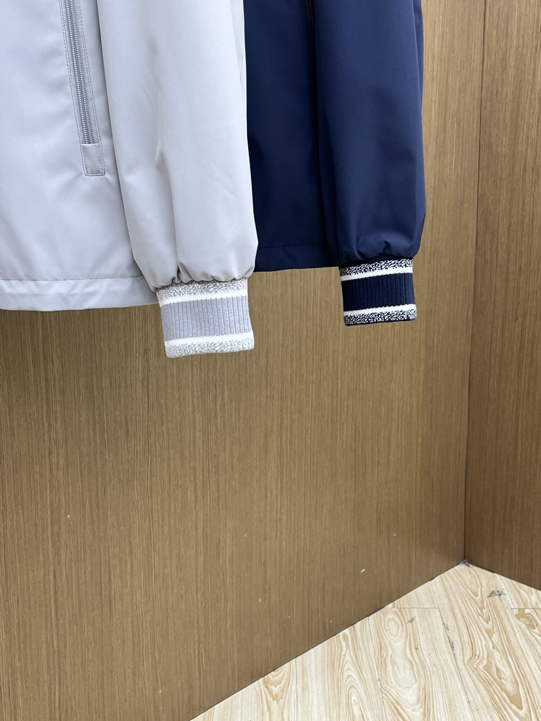 早春款 CD 🔥🔥高级定制 2026早春系列，最新时尚连帽夹克外套.处处细节显工艺足够的高级 结构性剪裁