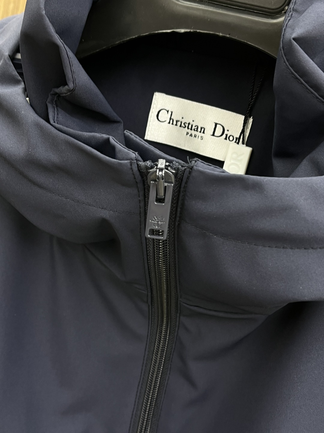 早春款 CD 🔥🔥高级定制 2026早春系列，最新时尚连帽夹克外套.处处细节显工艺足够的高级 结构性剪裁