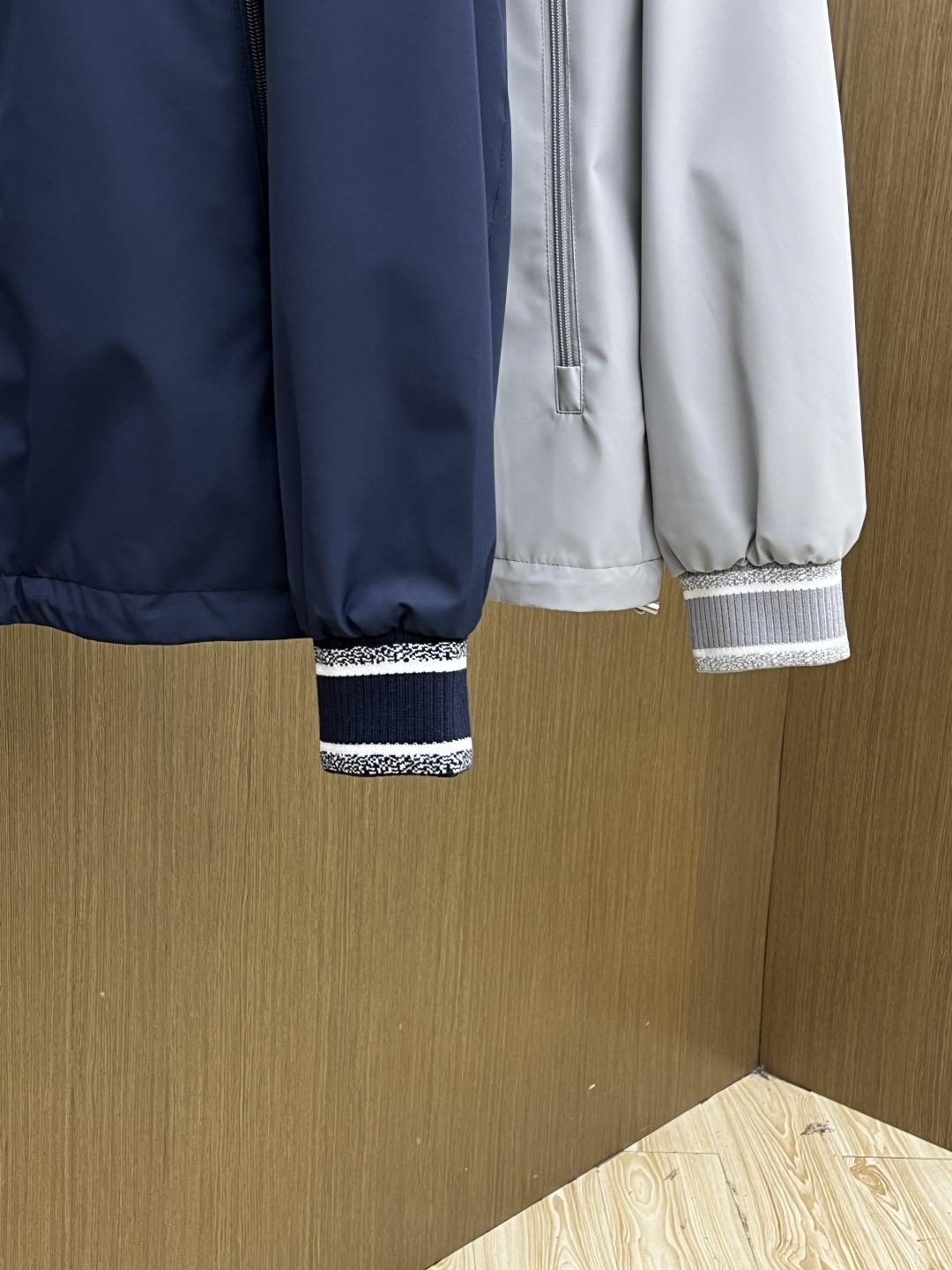 早春款 CD 🔥🔥高级定制 2026早春系列，最新时尚连帽夹克外套.处处细节显工艺足够的高级 结构性剪裁