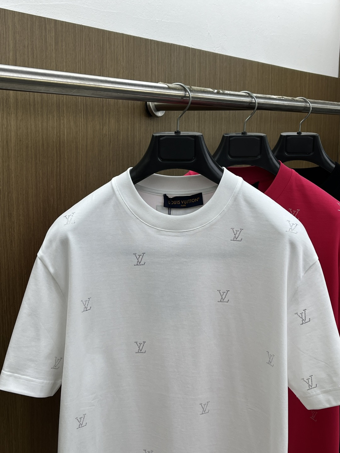 早春 LV 🔥🔥高级定制 2026春夏 · 高阶定制T恤】特别推荐系列 定制面料：秘鲁进口匹马棉 × 顶