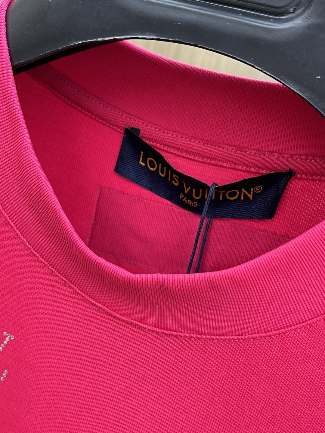 早春 LV 🔥🔥高级定制 2026春夏 · 高阶定制T恤】特别推荐系列 定制面料：秘鲁进口匹马棉 × 顶