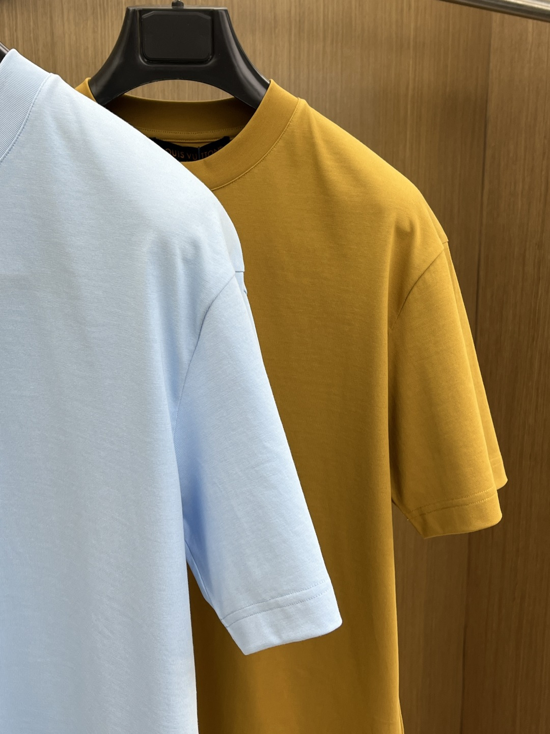 早春 LV 🔥🔥高级定制 2026春夏 · 高阶定制T恤】特别推荐系列 定制面料：秘鲁进口匹马棉 × 顶
