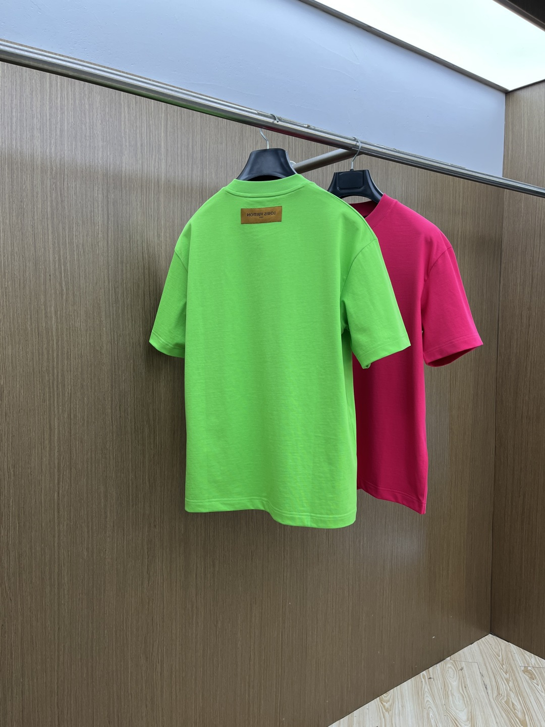 早春 LV 🔥🔥高级定制 2026春夏 · 高阶定制T恤】特别推荐系列 定制面料：秘鲁进口匹马棉 × 顶