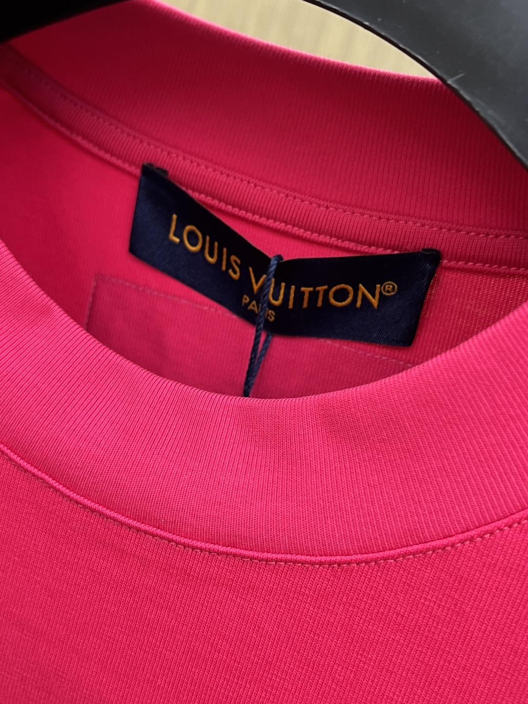 早春 LV 🔥🔥高级定制 2026春夏 · 高阶定制T恤】特别推荐系列 定制面料：秘鲁进口匹马棉 × 顶