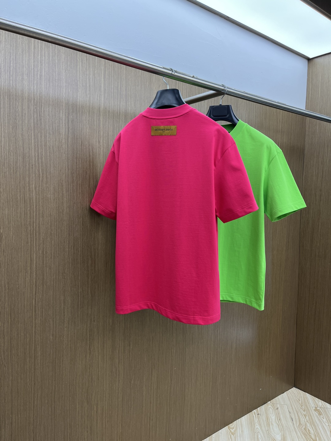 早春 LV 🔥🔥高级定制 2026春夏 · 高阶定制T恤】特别推荐系列 定制面料：秘鲁进口匹马棉 × 顶