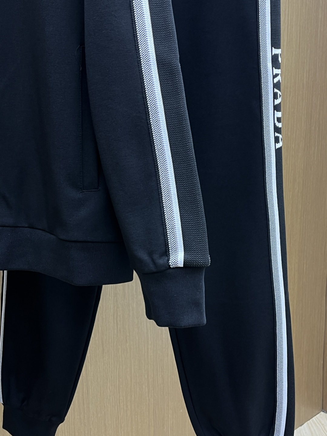 早春款/套 PD 🔥官网独家专供 高端独家定制款 早春新款专柜同款休闲套装，透气舒适休闲！高级感满满！细