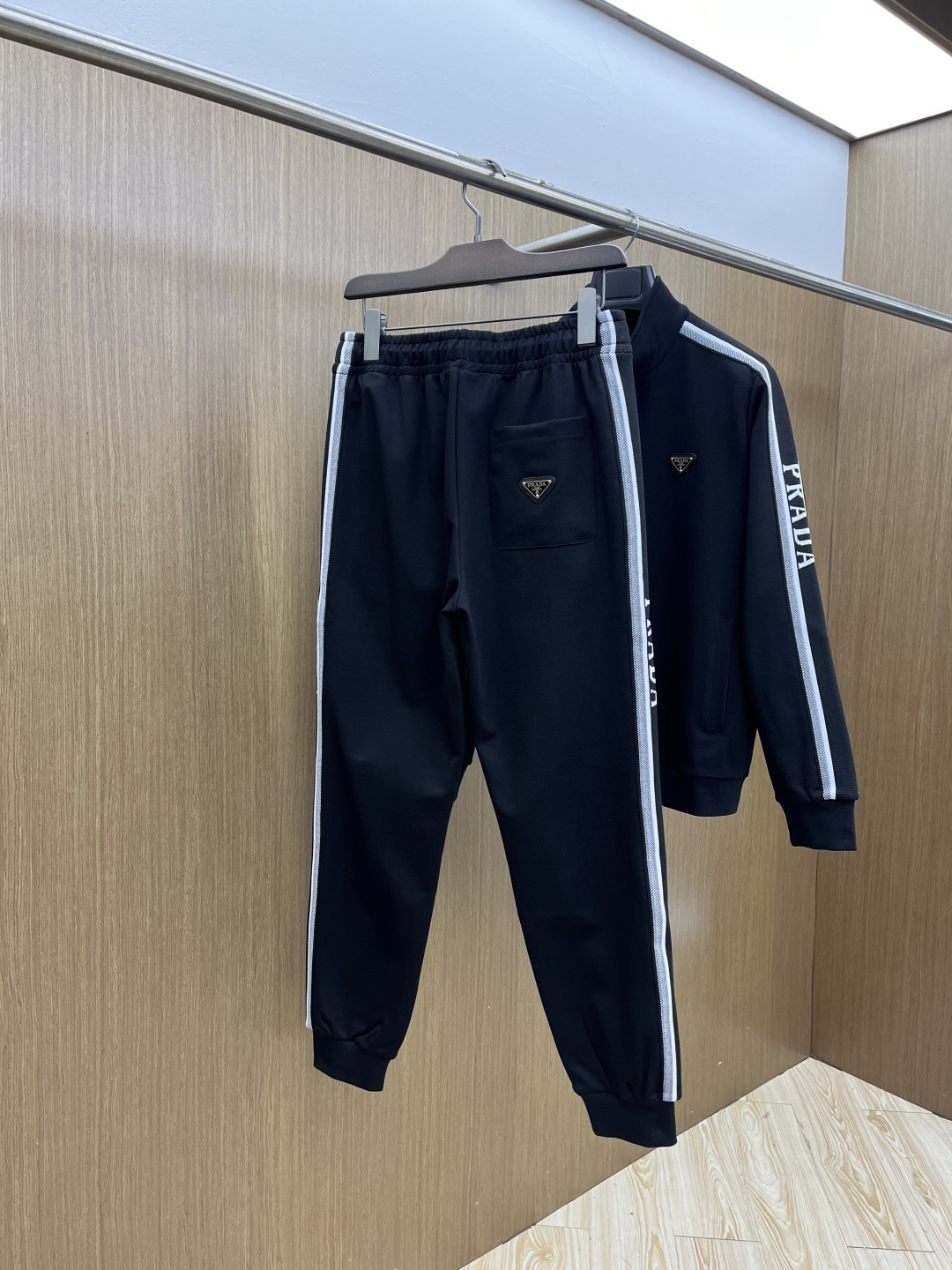 早春款/套 PD 🔥官网独家专供 高端独家定制款 早春新款专柜同款休闲套装，透气舒适休闲！高级感满满！细