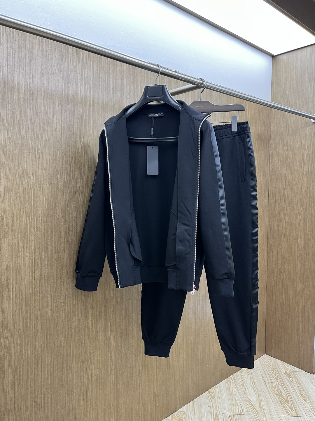 早春款/套 DG 🔥官网独家专供 高端独家定制款 早春新款专柜同款休闲套装，透气舒适休闲！高级感满满！细