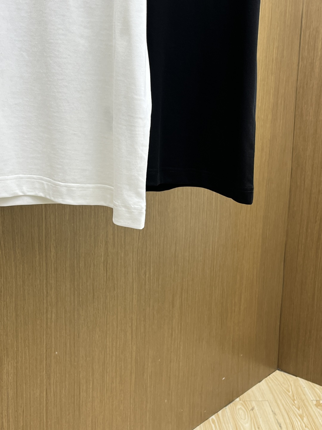 早春 LV 🔥🔥高级定制 2026春夏 · 高阶定制T恤】特别推荐系列 定制面料：秘鲁进口匹马棉 × 顶