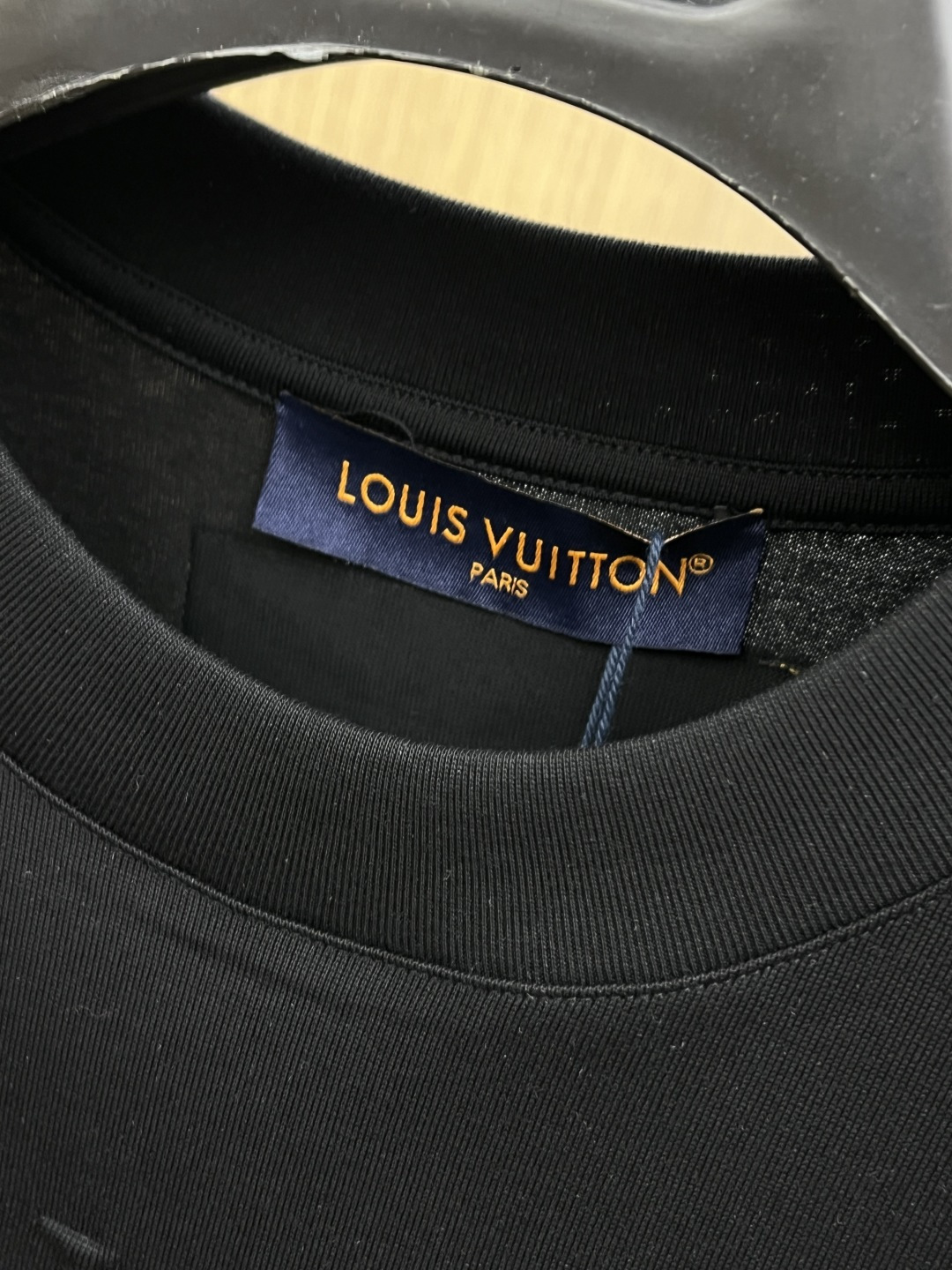 早春 LV 🔥🔥高级定制 2026春夏 · 高阶定制T恤】特别推荐系列 定制面料：秘鲁进口匹马棉 × 顶