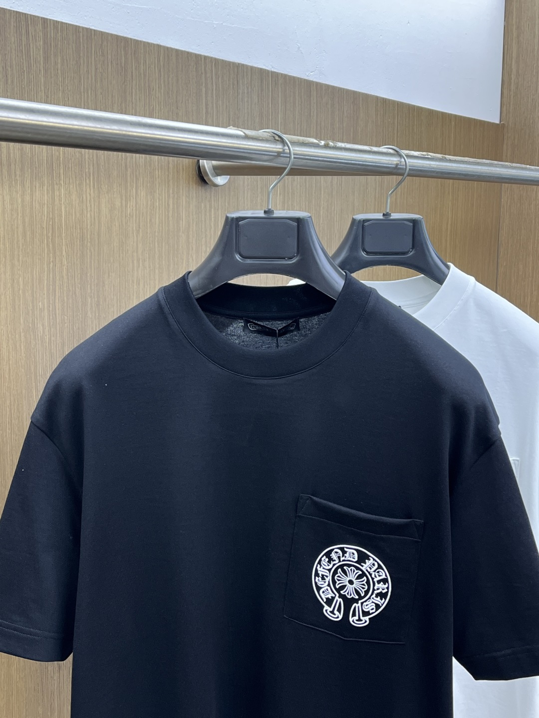 早春 CH 🔥🔥高级定制 2026春夏 · 高阶定制T恤】特别推荐系列 定制面料：秘鲁进口匹马棉 × 顶