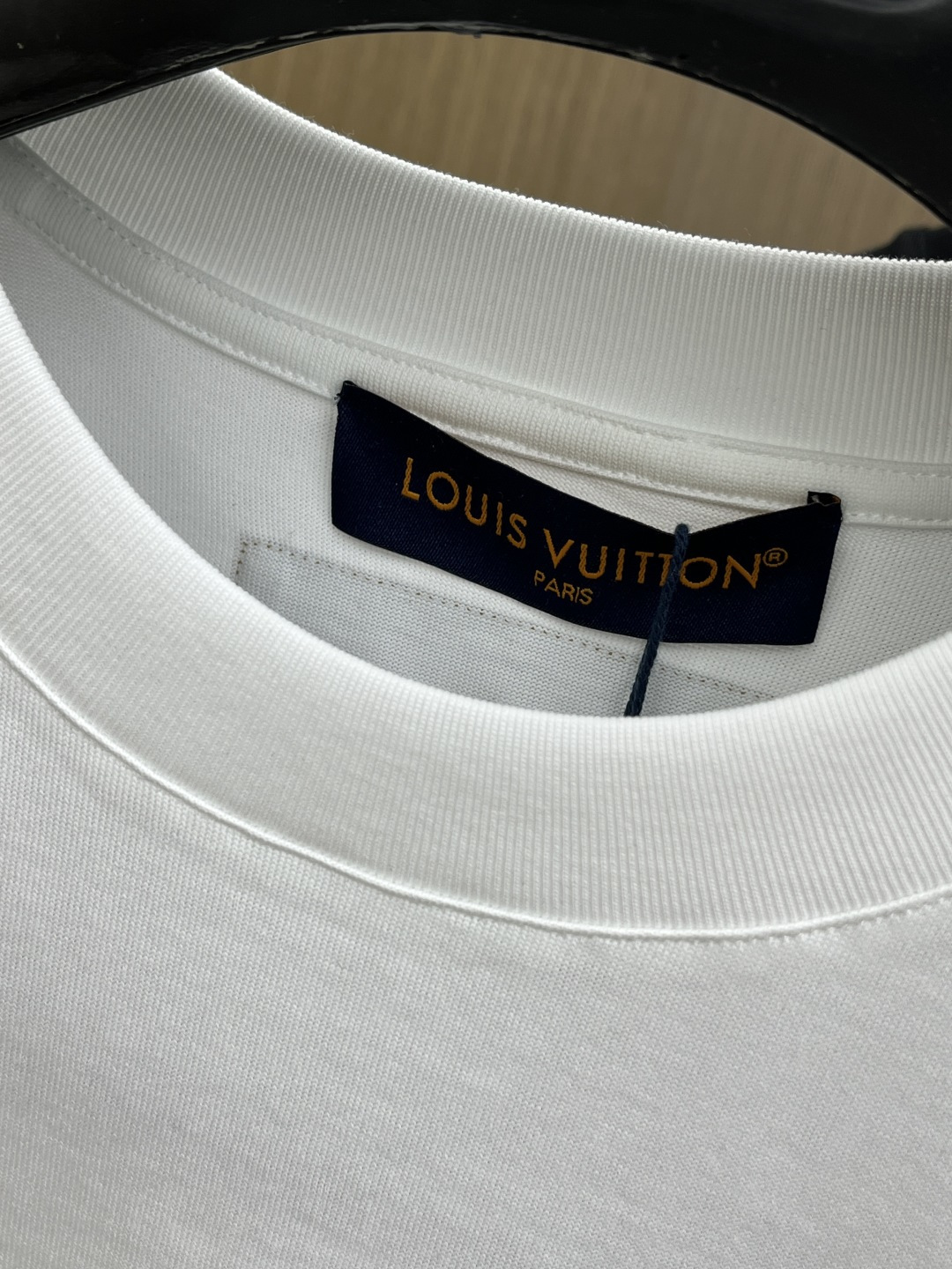 早春 LV 🔥🔥高级定制 2026春夏 · 高阶定制T恤】特别推荐系列 定制面料：秘鲁进口匹马棉 × 顶