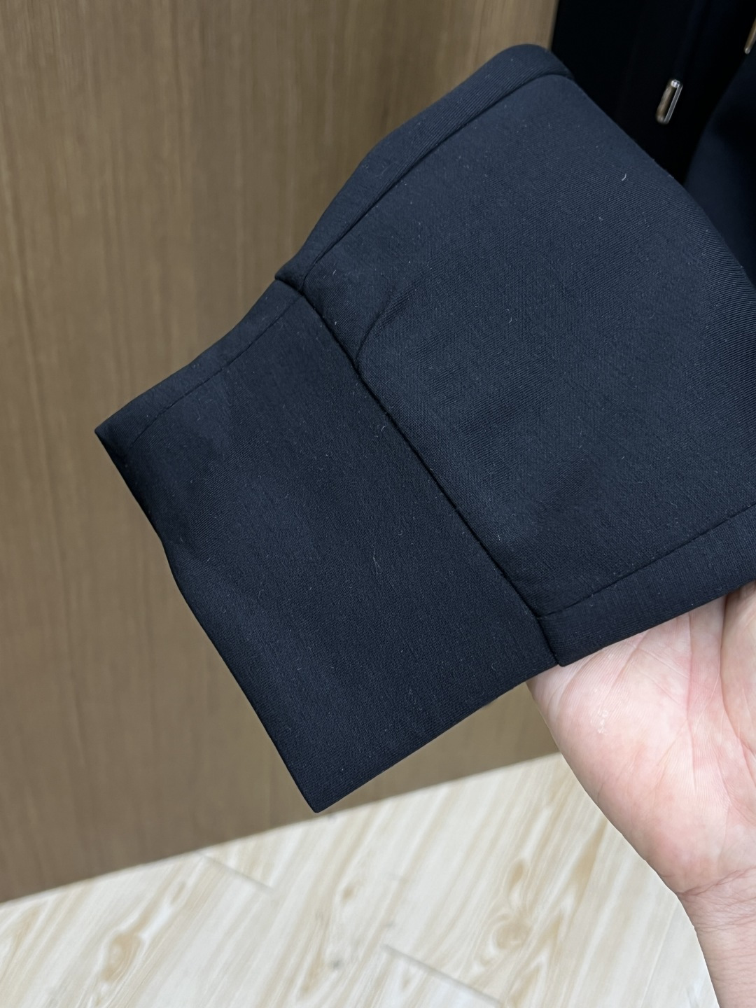 。🩵PD 🔥🔥高级定制 2026春夏新款铜氨丝莫代尔空气层休闲卫裤，裤身上刺绣标志性品牌标识，客供定制品