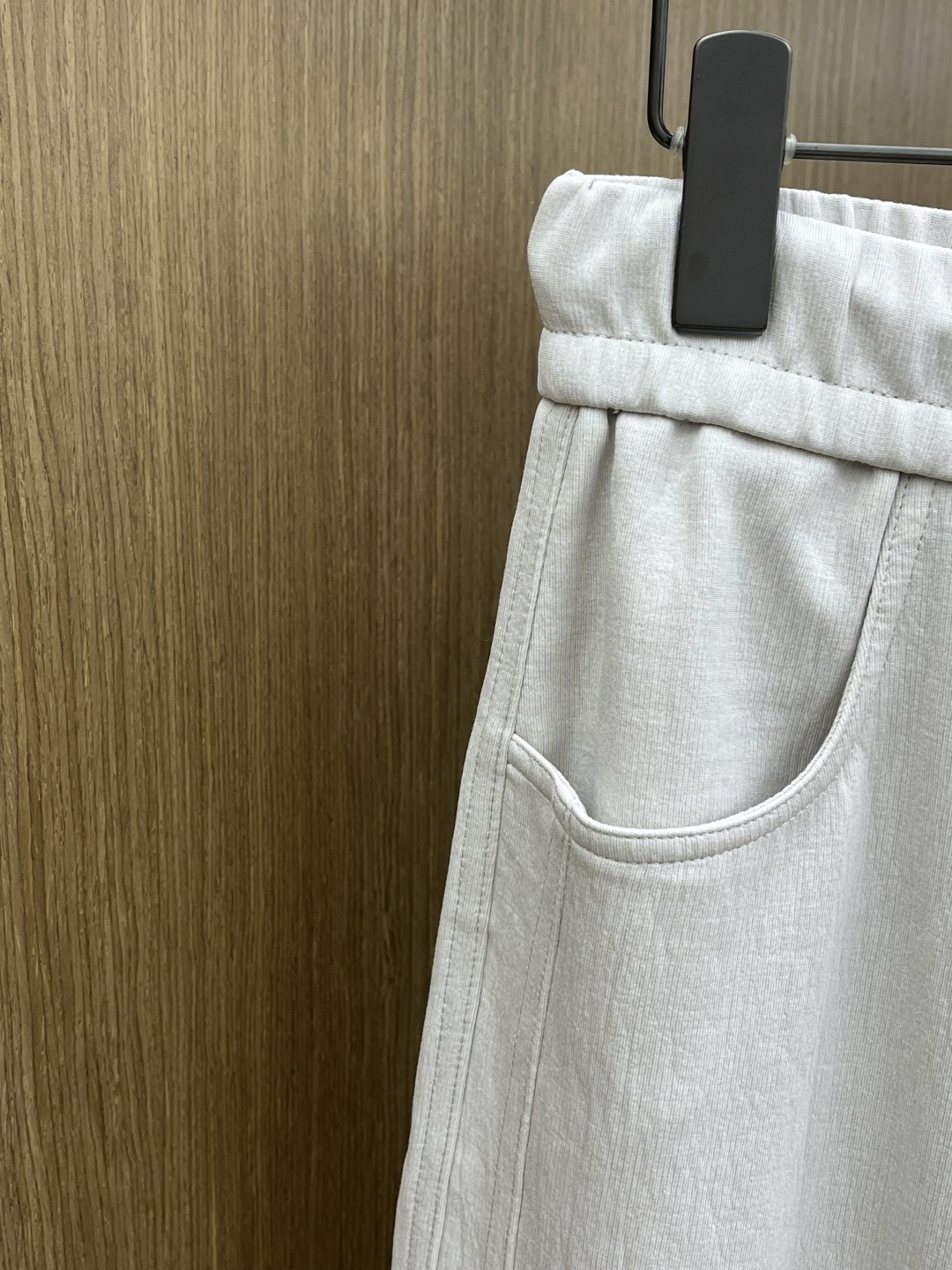 早春款 BBG 🔥🔥高级定制 2026春夏新款铜氨丝莫代尔空气层休闲卫裤，裤身上刺绣标志性品牌标识，客供