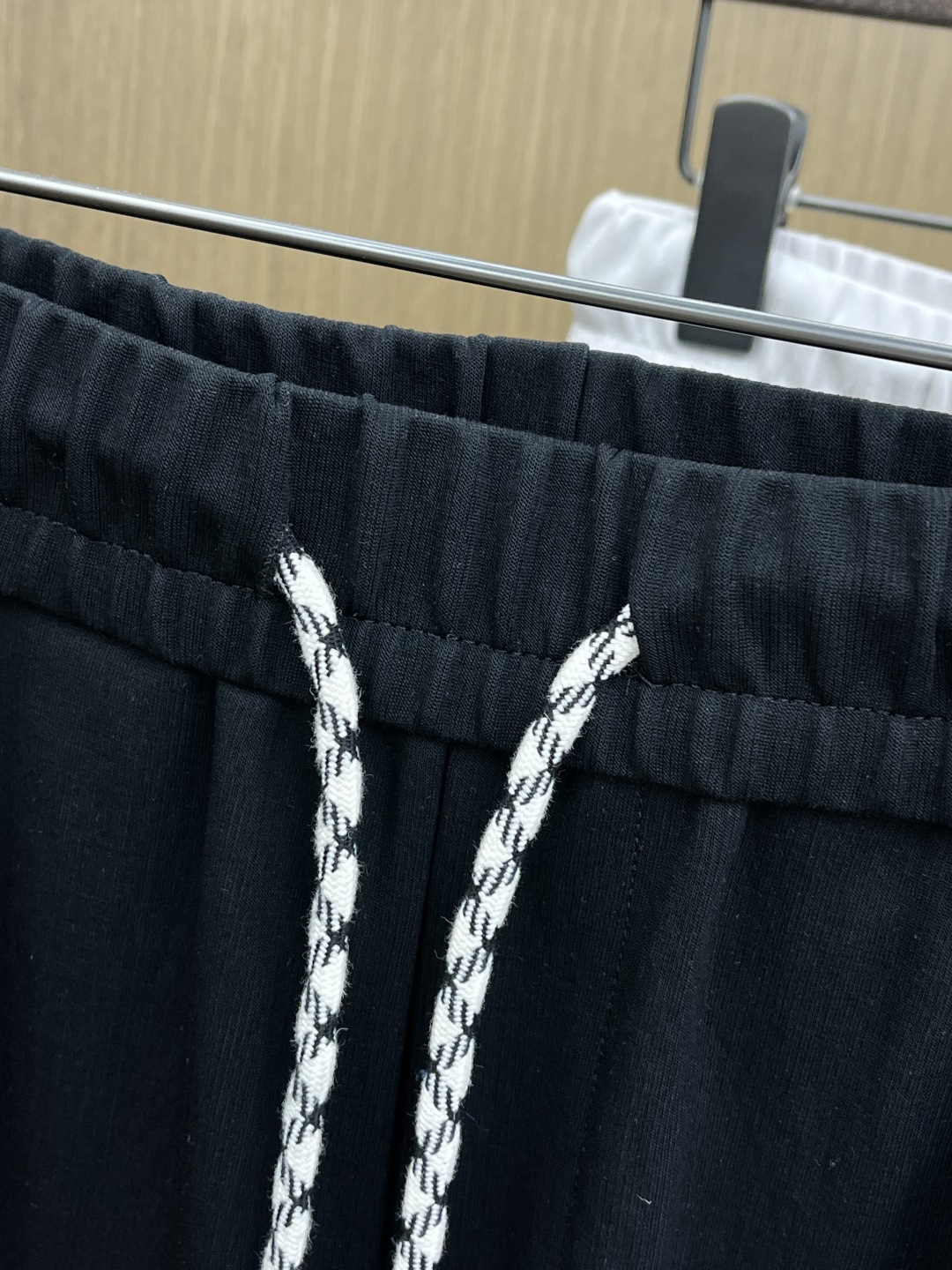 早春款 BBG 🔥🔥高级定制 2026春夏新款铜氨丝莫代尔空气层休闲卫裤，裤身上刺绣标志性品牌标识，客供