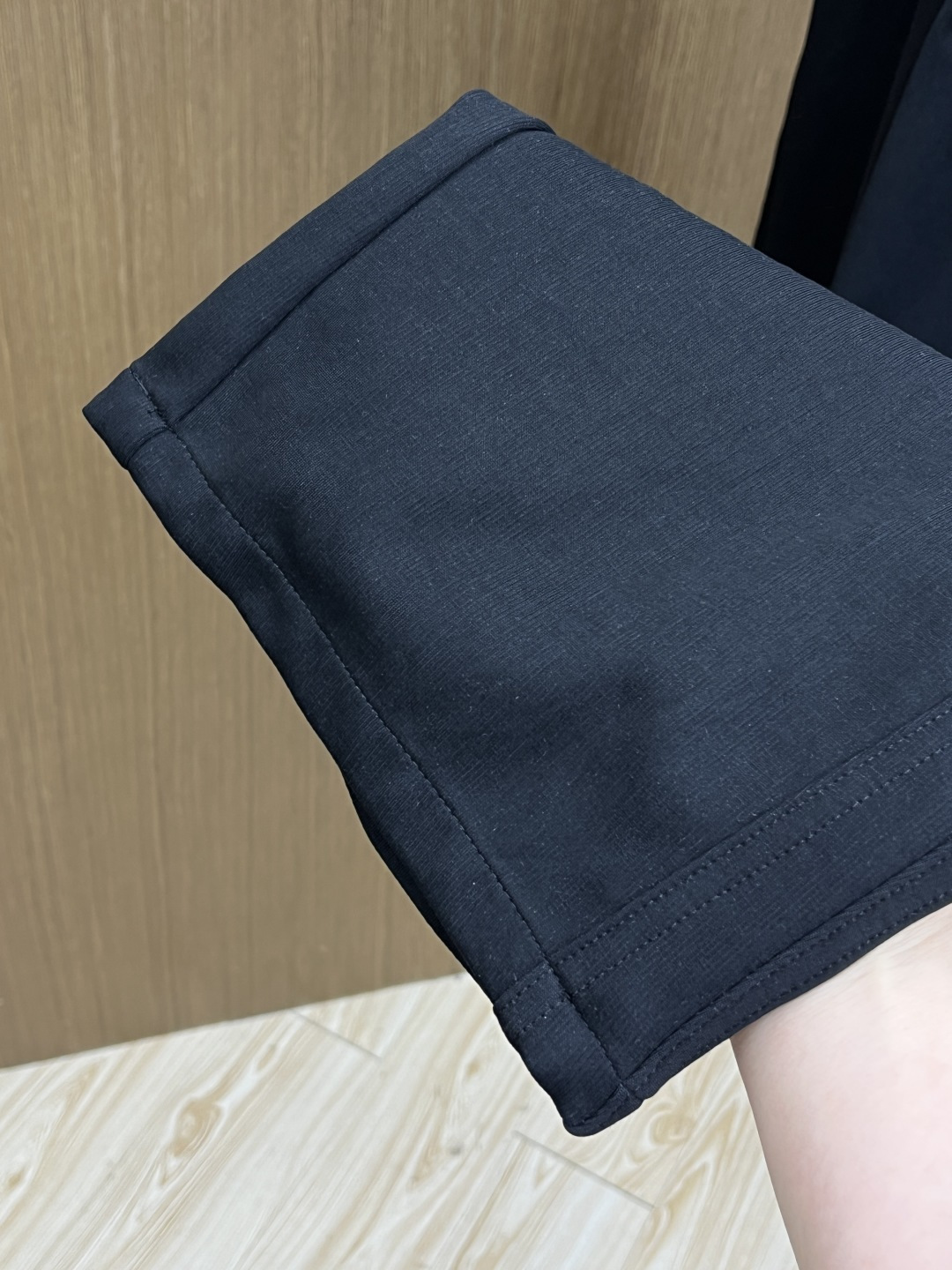 早春款 BBG 🔥🔥高级定制 2026春夏新款铜氨丝莫代尔空气层休闲卫裤，裤身上刺绣标志性品牌标识，客供