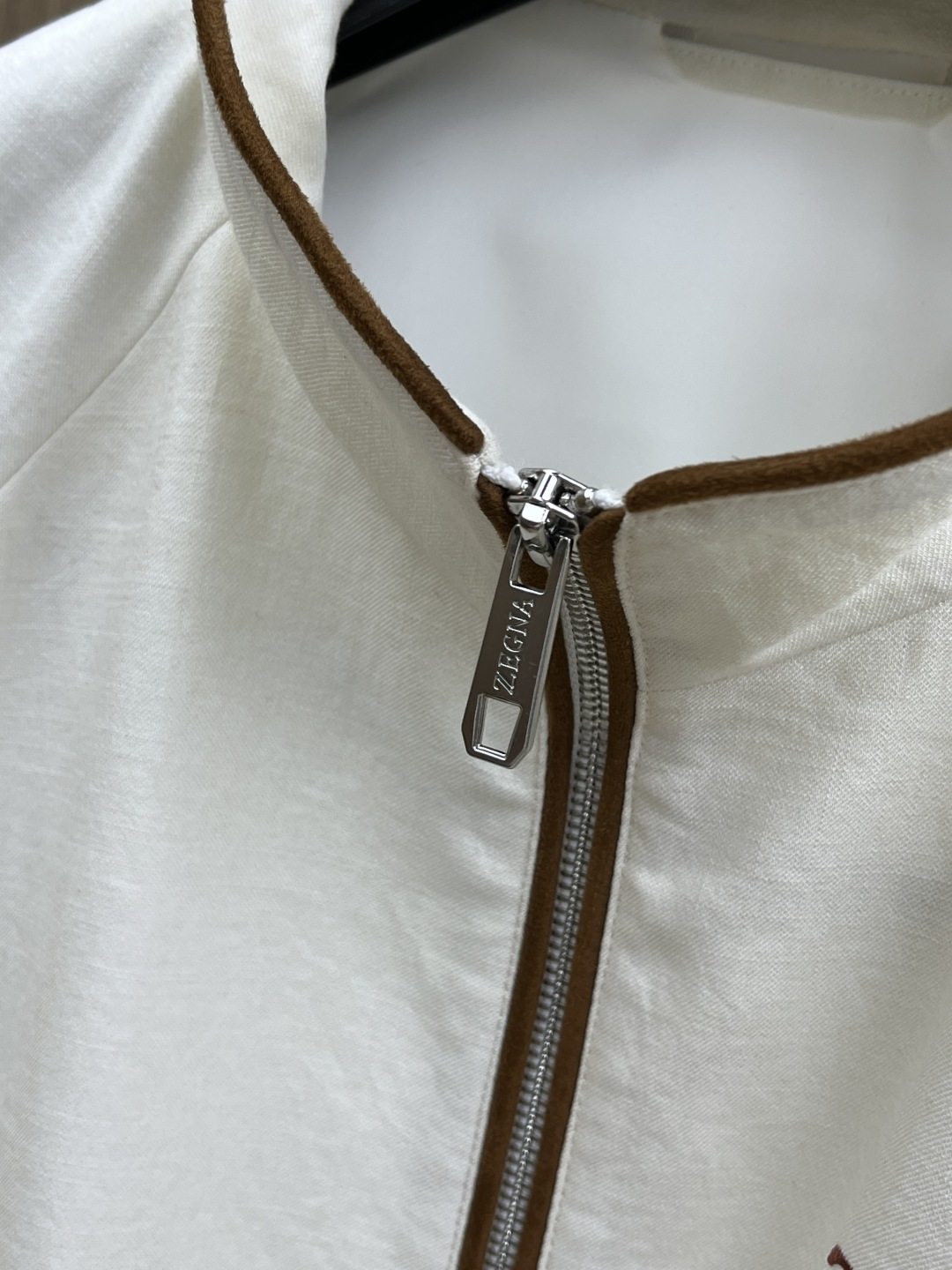 早春 ZZ 🔥🔥早春老钱风棉麻奢简系列，最新时尚立领夹克外套.处处细节显工艺足够的高级 结构性剪裁的设计