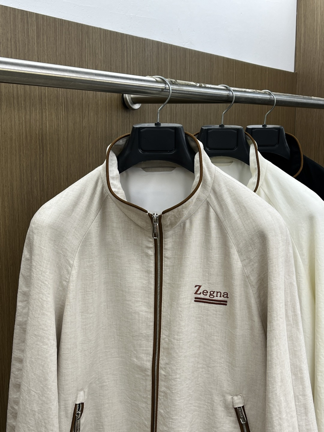 早春 ZZ 🔥🔥早春老钱风棉麻奢简系列，最新时尚立领夹克外套.处处细节显工艺足够的高级 结构性剪裁的设计