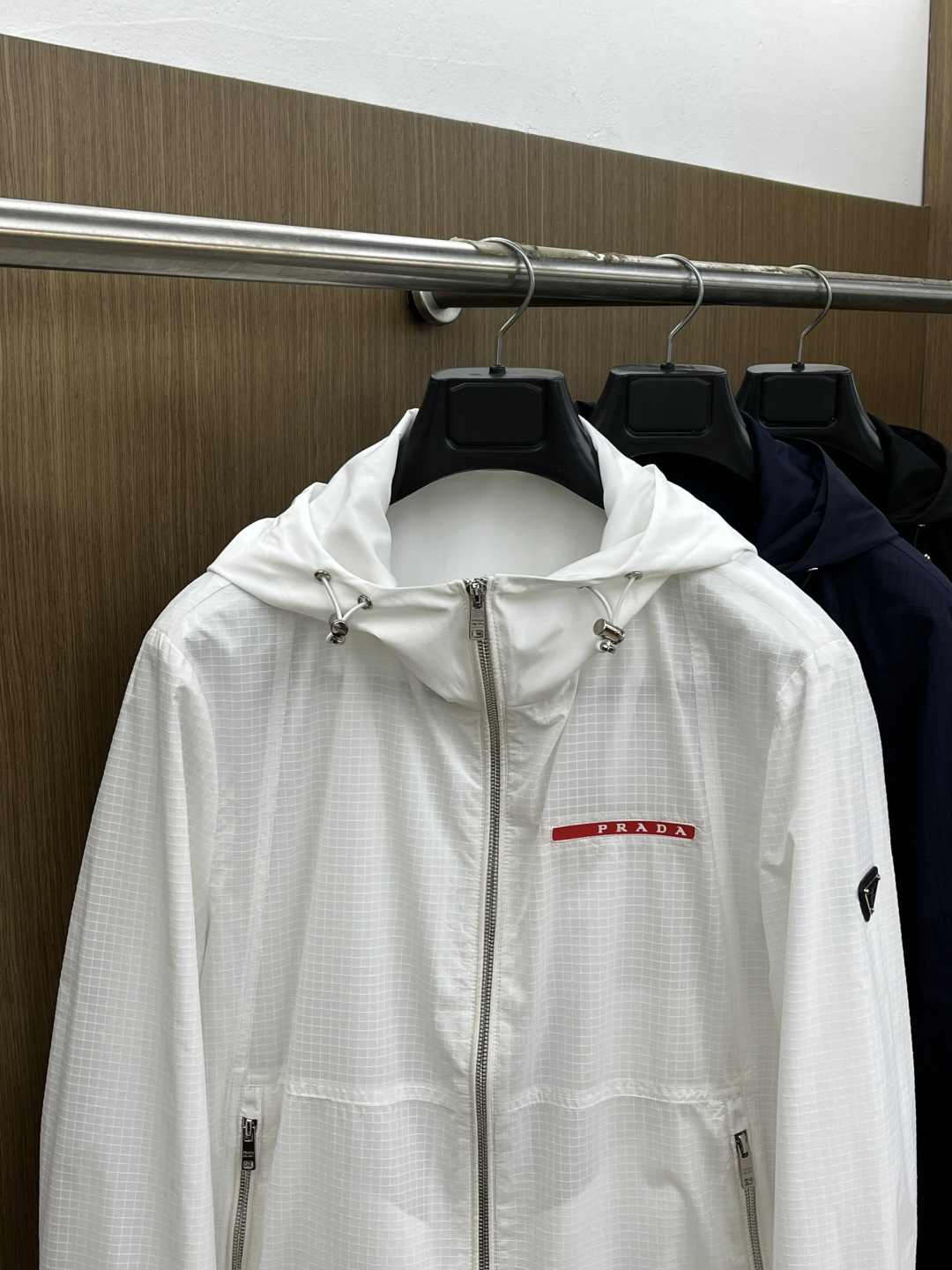 早春 PD 🔥🔥早春系列，最新时尚连帽夹克外套.处处细节显工艺足够的高级 结构性剪裁的设计改变来展现男士