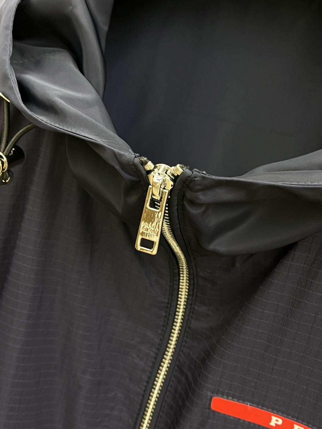 早春 PD 🔥🔥早春系列，最新时尚连帽夹克外套.处处细节显工艺足够的高级 结构性剪裁的设计改变来展现男士