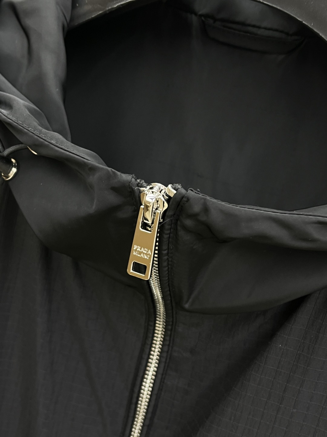 早春 PD 🔥🔥早春系列，最新时尚连帽夹克外套.处处细节显工艺足够的高级 结构性剪裁的设计改变来展现男士