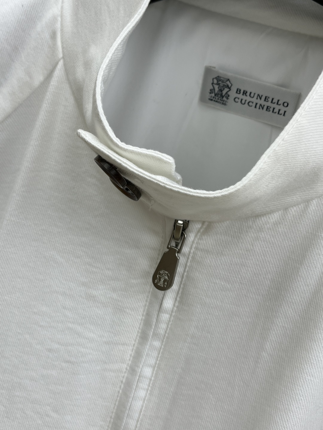 早春 BC🔥🔥早春棉麻老钱风系列，最新时尚立领夹克外套.处处细节显工艺足够的高级 结构性剪裁的设计改变来