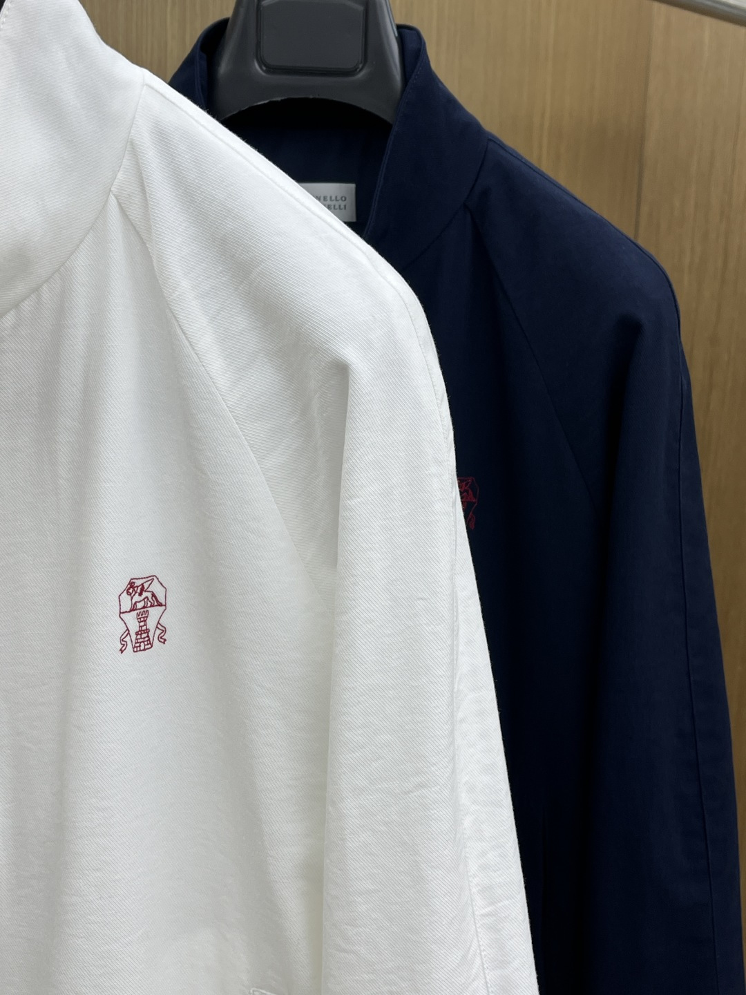 早春 BC🔥🔥早春棉麻老钱风系列，最新时尚立领夹克外套.处处细节显工艺足够的高级 结构性剪裁的设计改变来