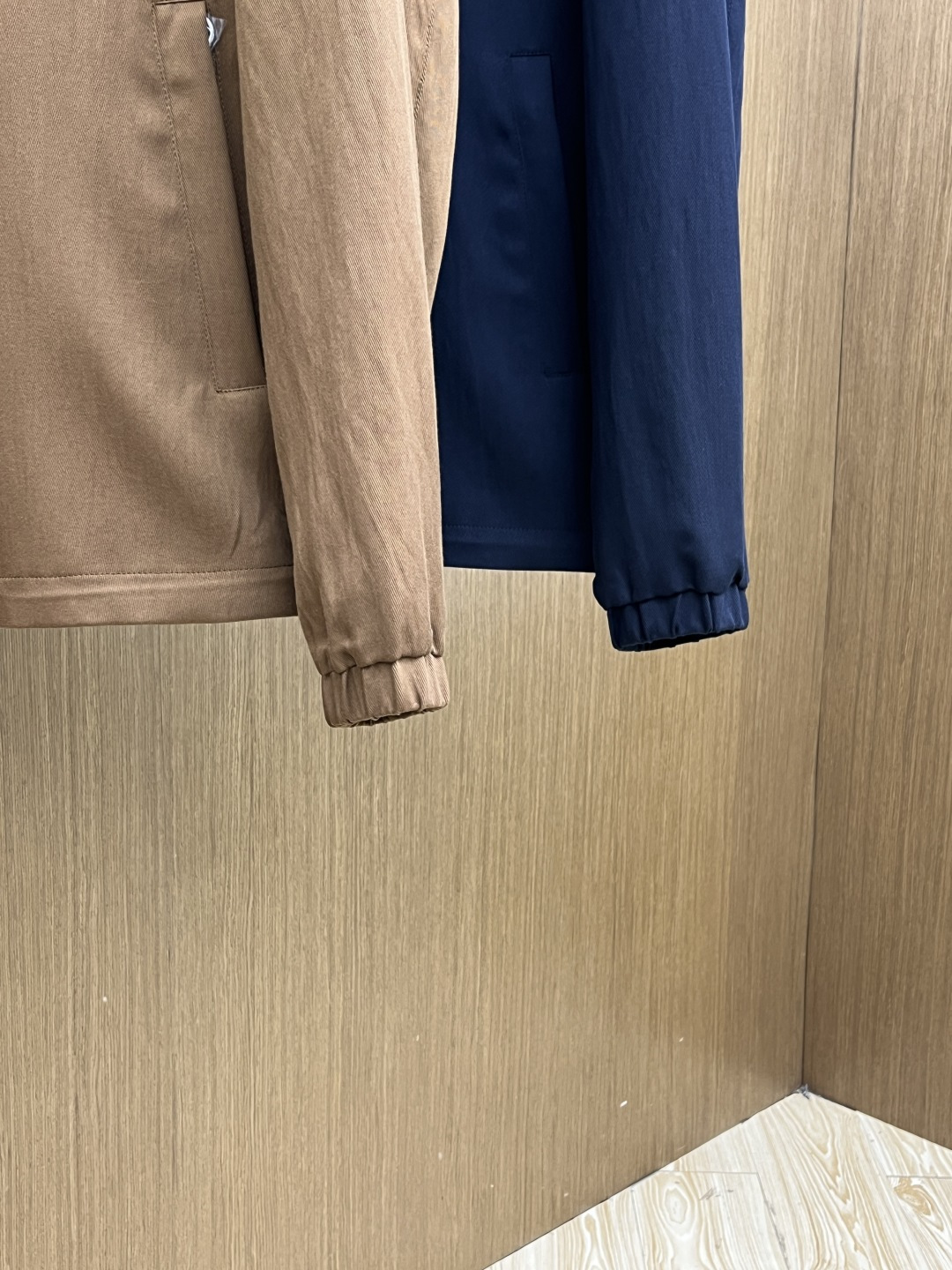 早春 Loro Piana 🔥🔥早春棉麻老钱风系列，最新时尚立领夹克外套.处处细节显工艺足够的高级 结构