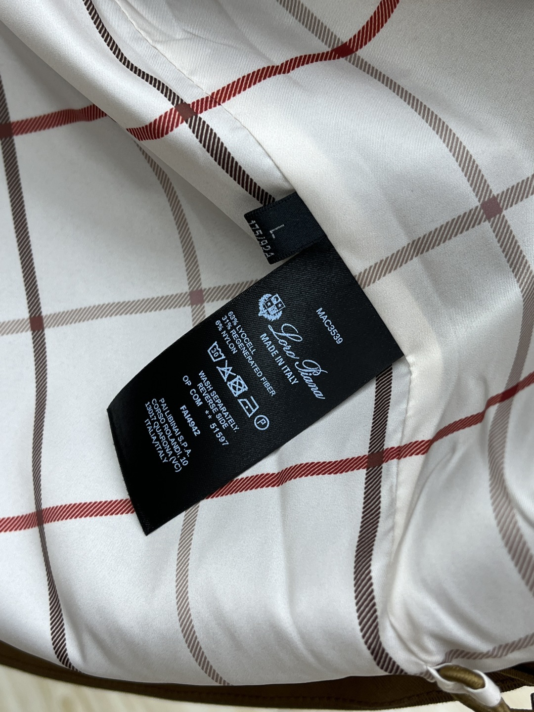 早春 Loro Piana 🔥🔥早春棉麻老钱风系列，最新时尚立领夹克外套.处处细节显工艺足够的高级 结构