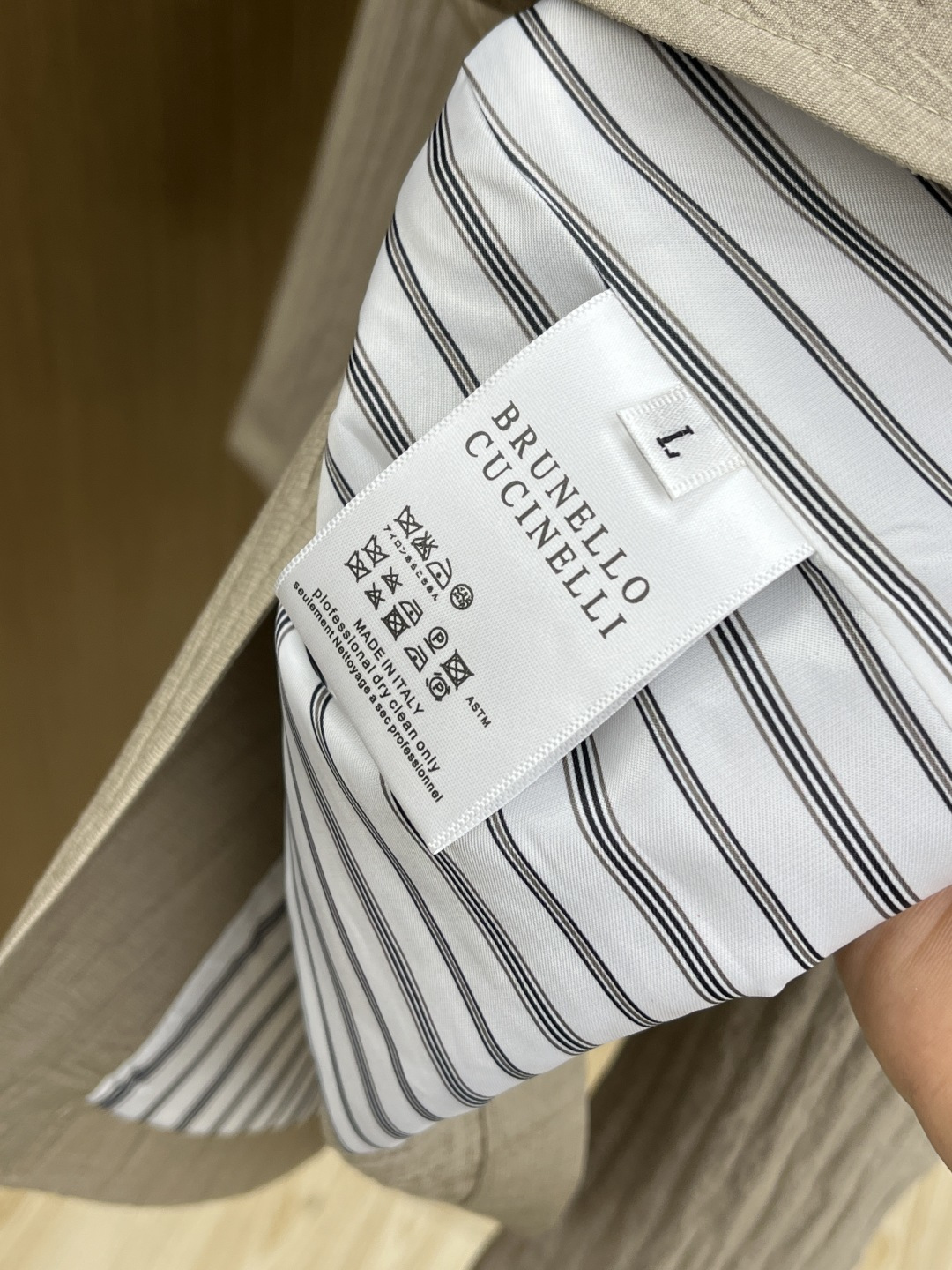 早春 bc 布鲁内洛·库奇内利🔥SS新款最新时尚西服外套 经典设计感与颜值爆棚的外套，品质更是无法挑剔品