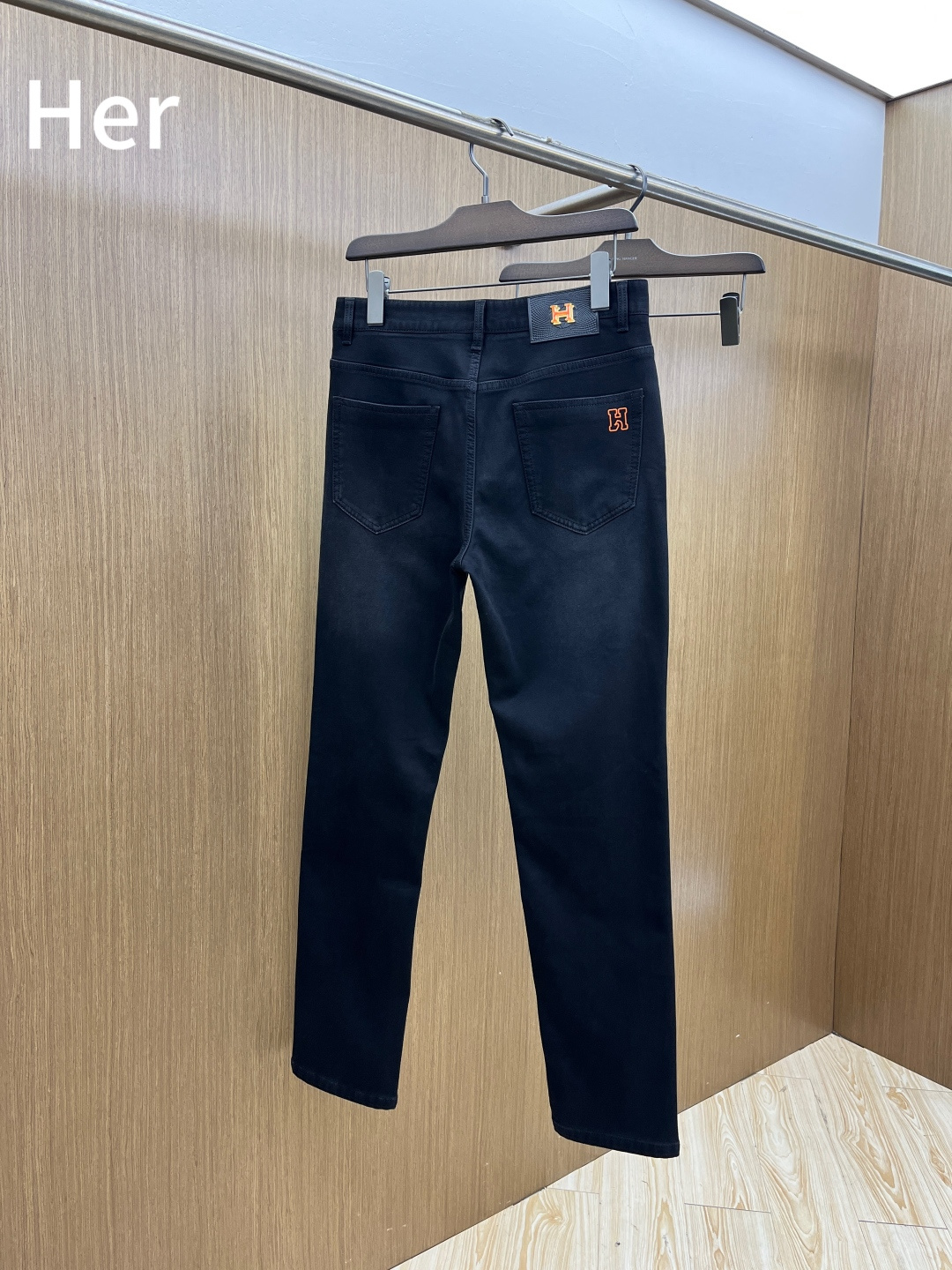 支持年后 秋冬 Her 🔥🔥秋冬新品休闲牛仔裤 官网同步发售，裤身工艺设计，进口客供辅料、面料定制，代工