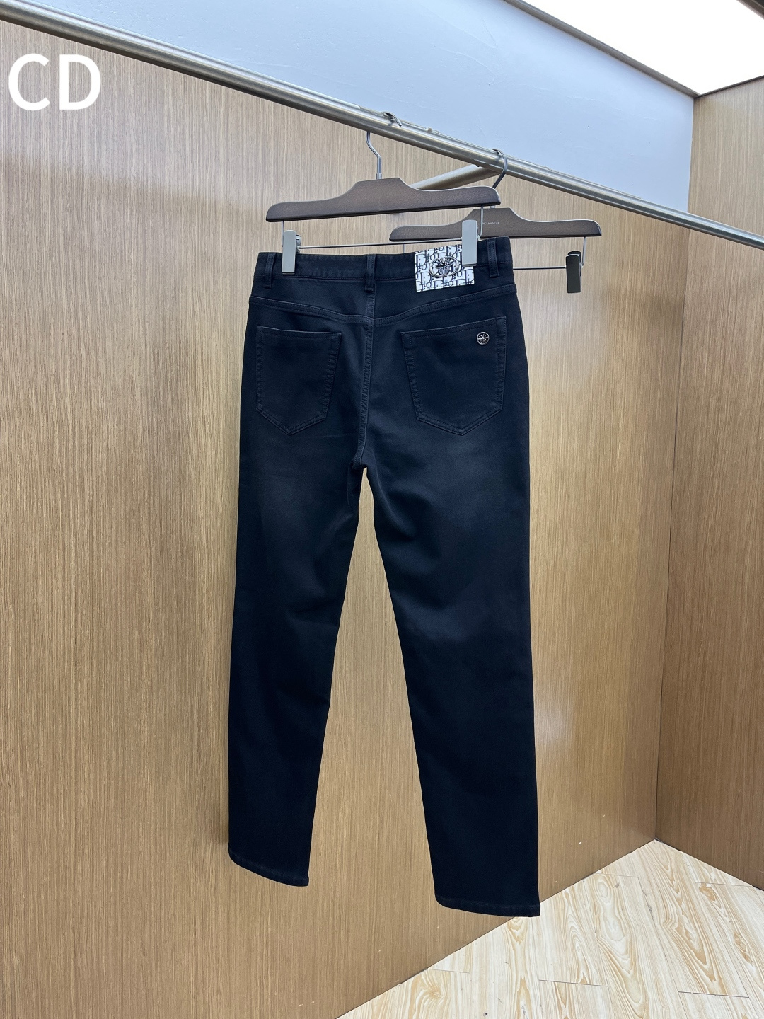 支持年后 秋冬 CD 🔥🔥秋冬新品休闲牛仔裤 官网同步发售，裤身工艺设计，进口客供辅料、面料定制，代工厂