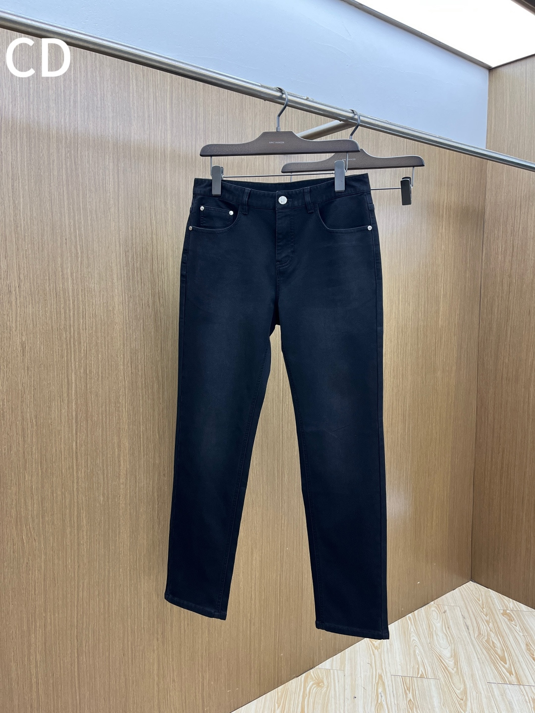 支持年后 秋冬 CD 🔥🔥秋冬新品休闲牛仔裤 官网同步发售，裤身工艺设计，进口客供辅料、面料定制，代工厂