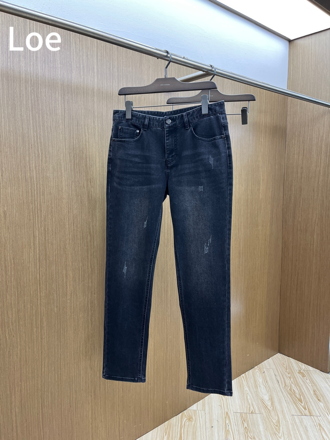 支持年后 秋冬 Loe 🔥🔥秋冬新品休闲牛仔裤 官网同步发售，裤身工艺设计，进口客供辅料、面料定制，代工