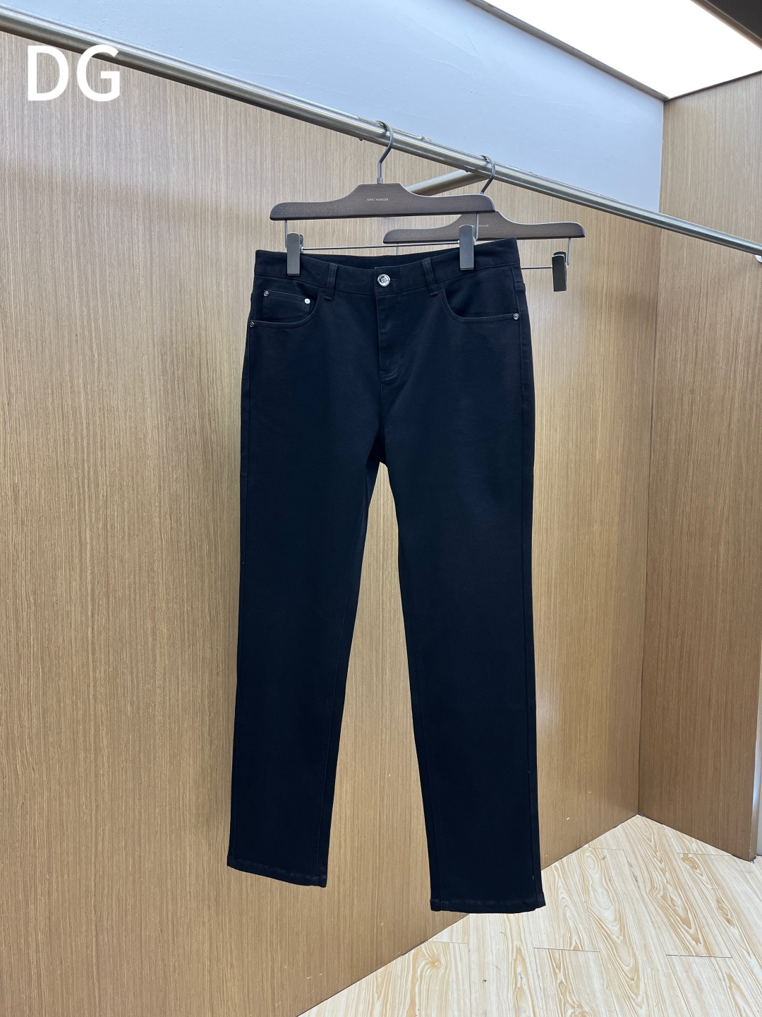 支持年后 秋冬 DG 🔥🔥秋冬新品休闲牛仔裤 官网同步发售，裤身工艺设计，进口客供辅料、面料定制，代工厂