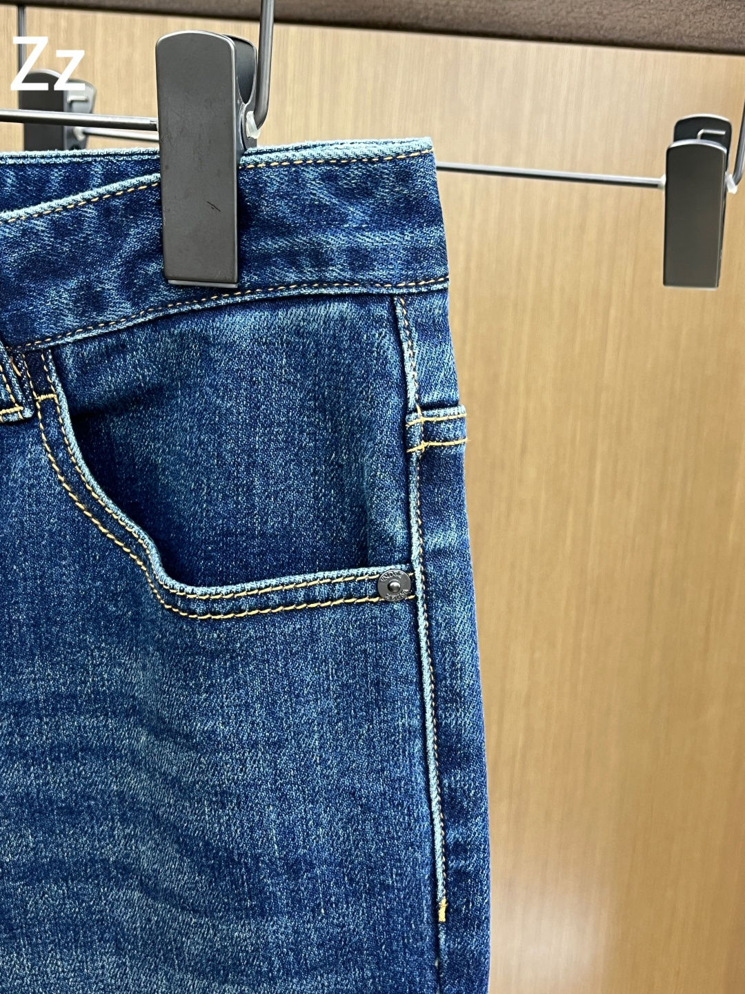 支持年后 秋冬 ZZ 🔥🔥秋冬新品休闲牛仔裤 官网同步发售，裤身工艺设计，进口客供辅料、面料定制，代工厂
