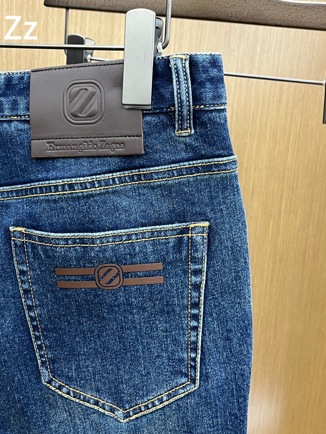 支持年后 秋冬 ZZ 🔥🔥秋冬新品休闲牛仔裤 官网同步发售，裤身工艺设计，进口客供辅料、面料定制，代工厂