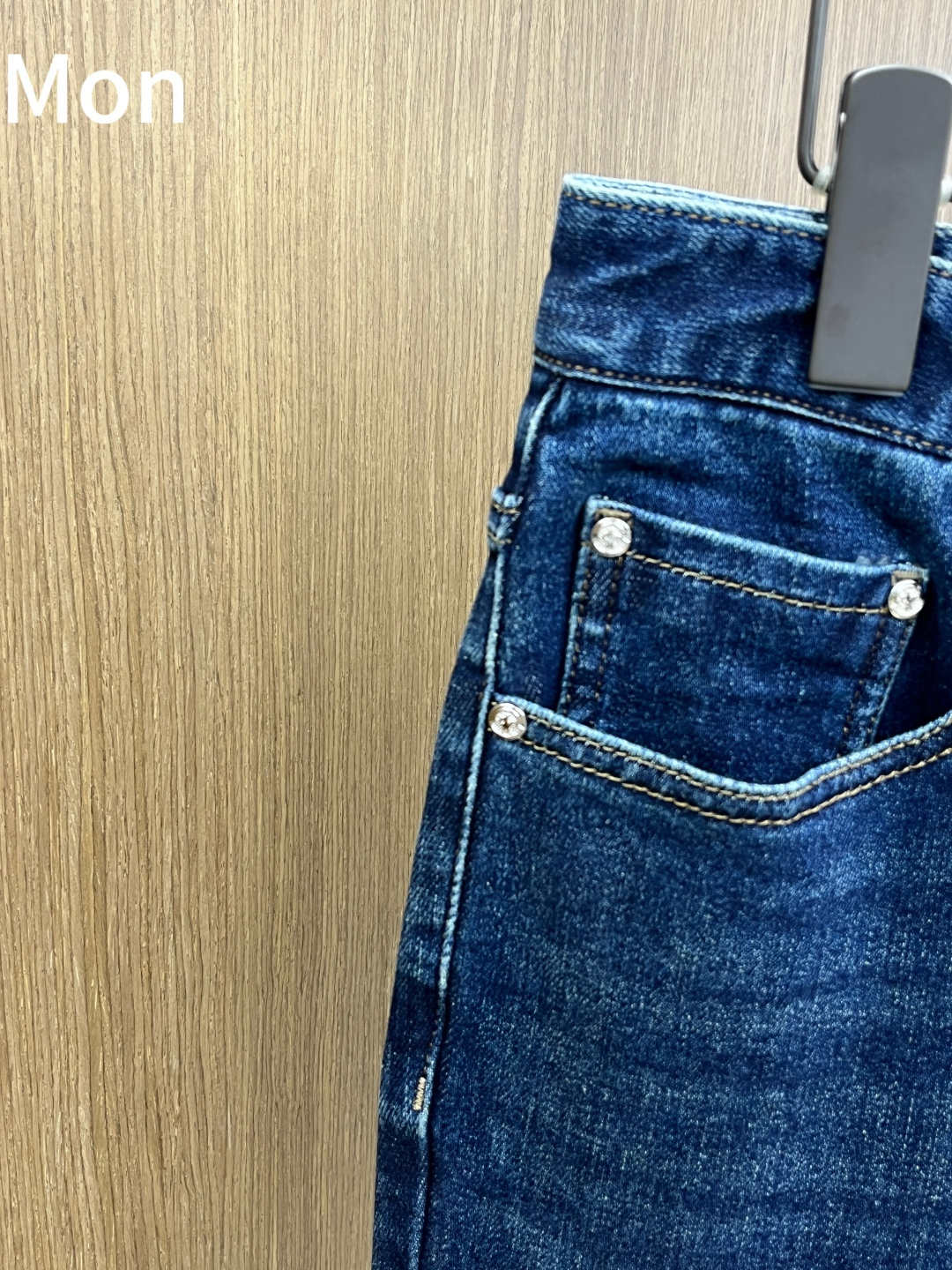 秋冬 Mon 🔥🔥秋冬新品休闲牛仔裤 官网同步发售，裤身工艺设计，进口客供辅料、面料定制，代工厂出品免检