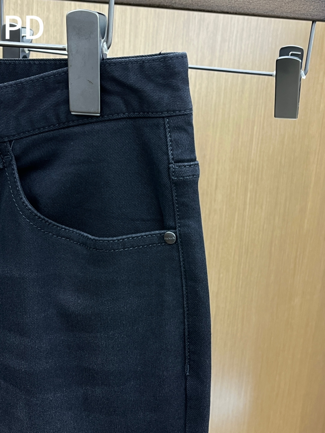 秋冬 CD 🔥🔥秋冬新品休闲牛仔裤 官网同步发售，裤身工艺设计，进口客供辅料、面料定制，代工厂出品免检！