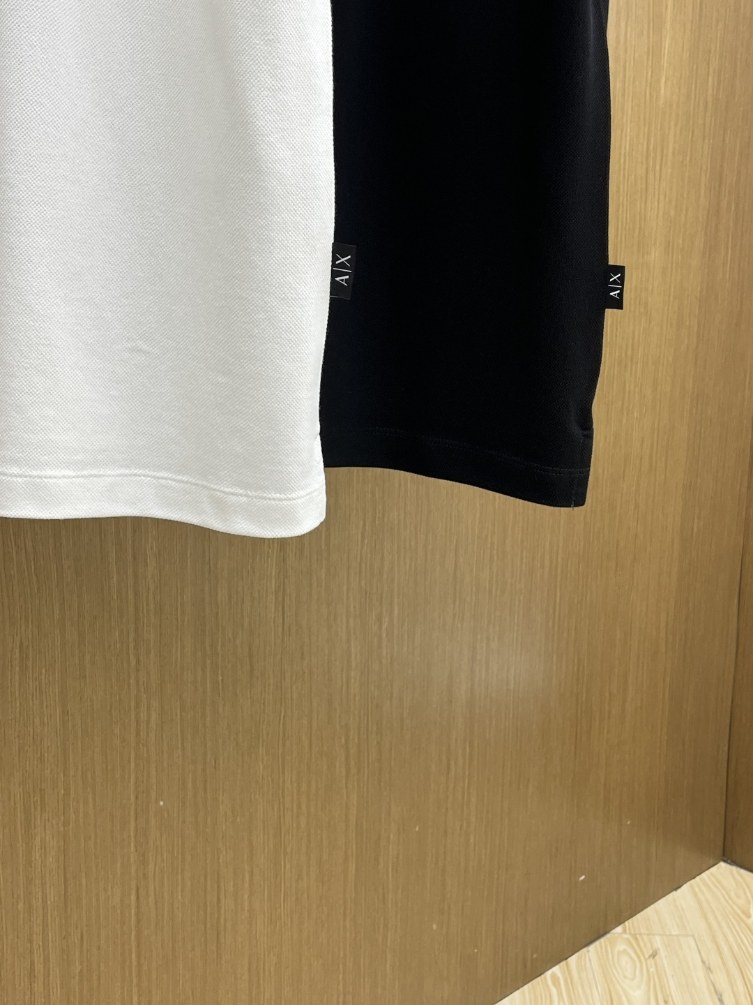 早春 AJ 🔥🔥早春新款男士标识短袖Polo衫，延续经典商务休闲翻领POLO恤.该款Polo衫采用丝光双