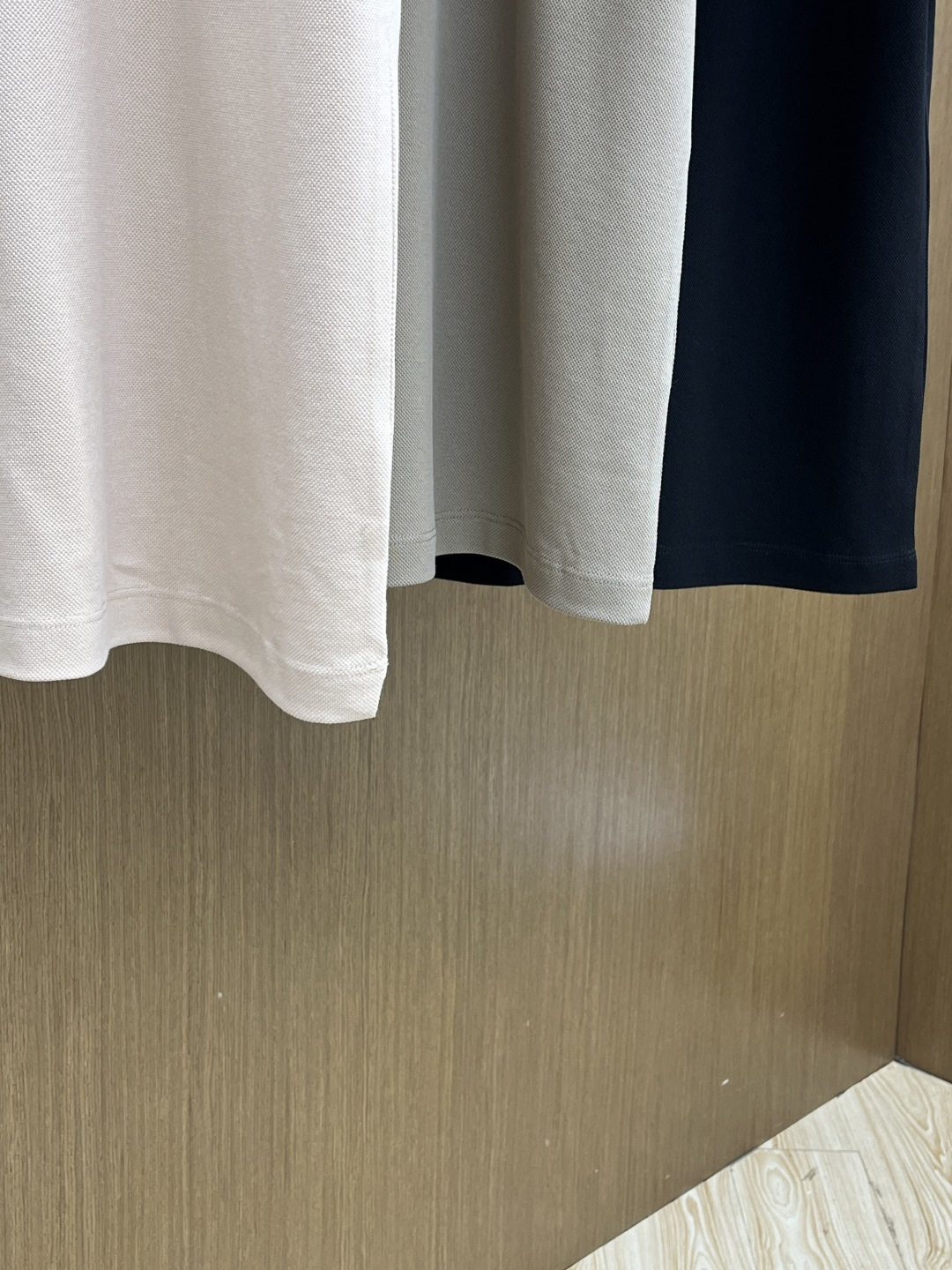 早春 Loro Piana 🔥🔥早春新款男士标识短袖Polo衫，延续经典商务休闲翻领POLO恤.该款Po