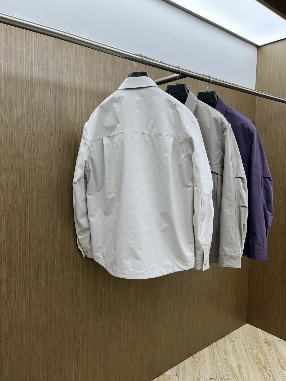 早春 Loro Piana 🔥🔥早春轻奢系列，最新时尚翻领夹克外套..处处细节显工艺足够的高级 结构性剪